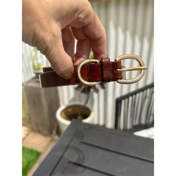 VTG Casual Corner 100% Saddle Brown Leather Gold Tone Metal Buckle & Catch SZ M - Picture 3 of 8